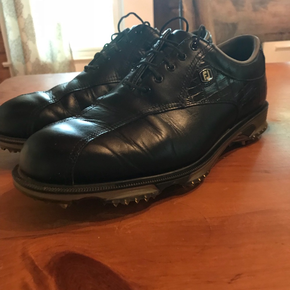 FootJoy - DryJoy Tour Golf Shoes